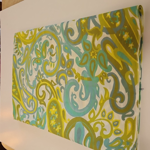 New vintage cotton fabric 3.1 yds X 45 inches wide - Picture 2 of 2